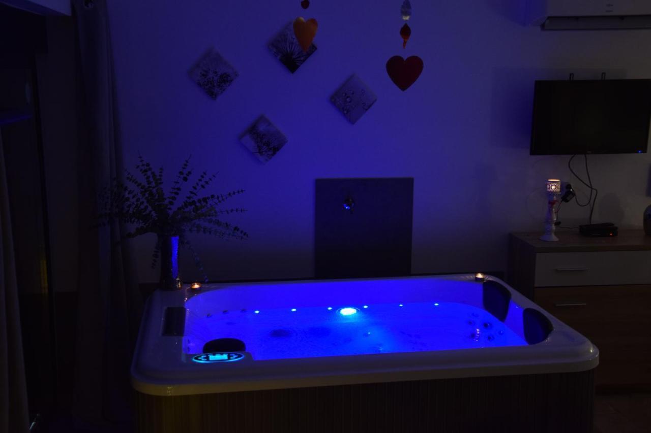Gites Spa De Charme L Etoile Spa Beynac-et-Cazenac Kültér fotó
