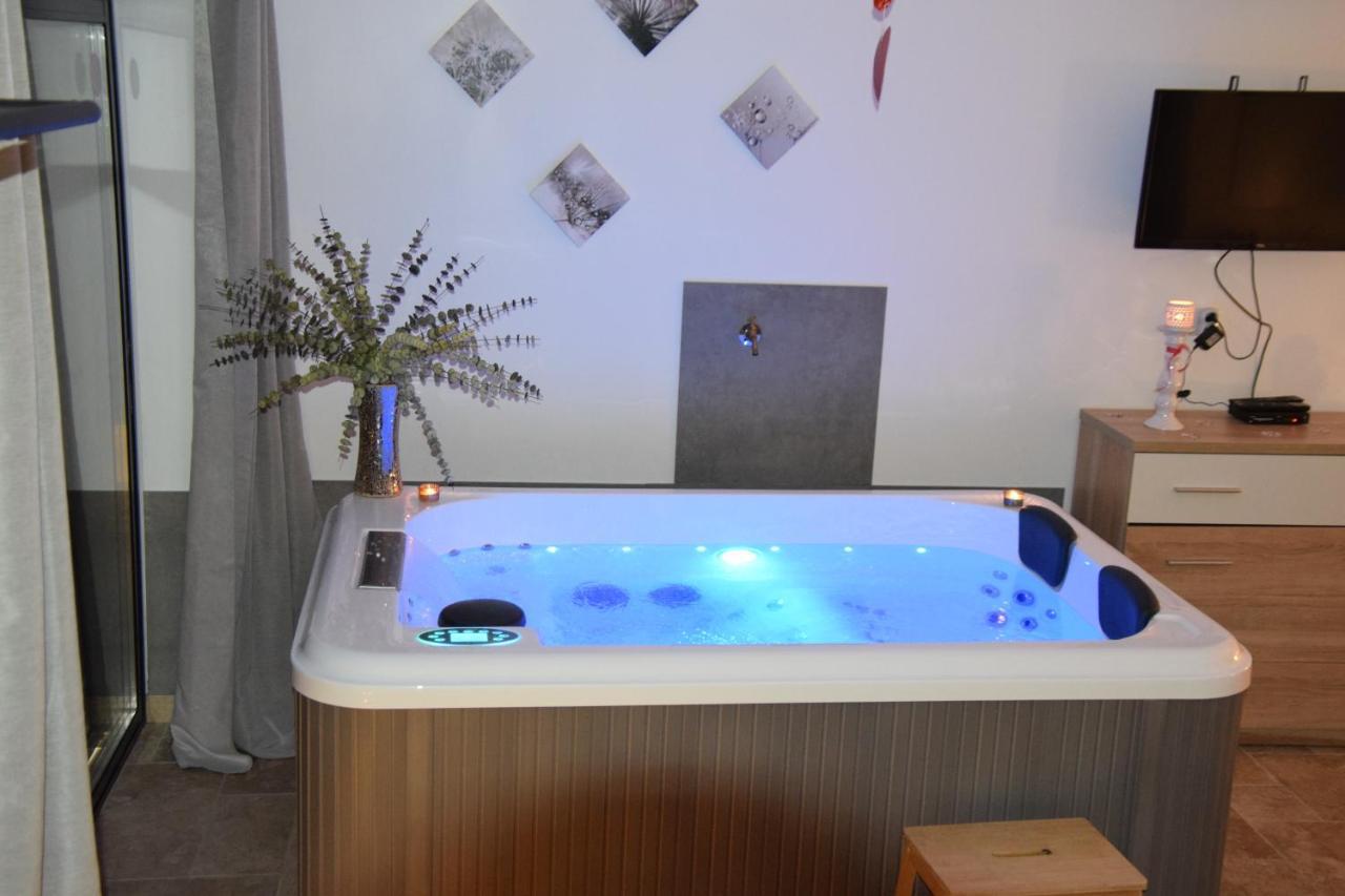Gites Spa De Charme L Etoile Spa Beynac-et-Cazenac Kültér fotó