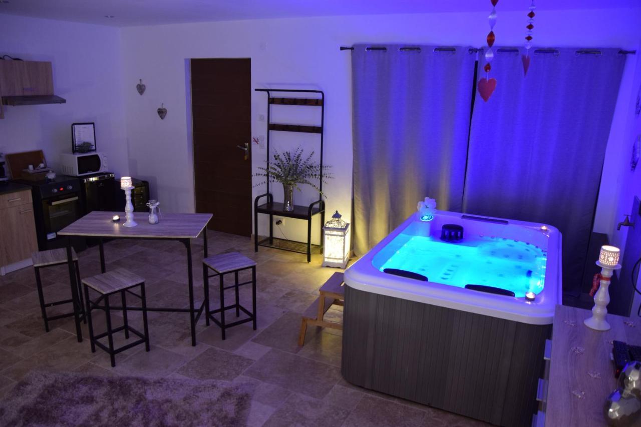Gites Spa De Charme L Etoile Spa Beynac-et-Cazenac Kültér fotó