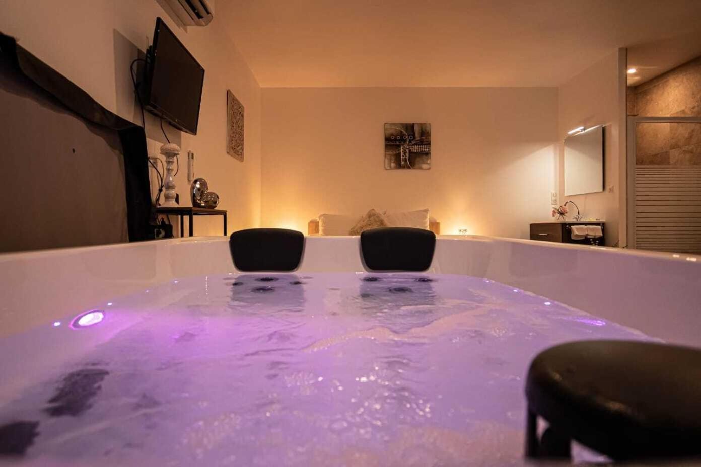 Gites Spa De Charme L Etoile Spa Beynac-et-Cazenac Kültér fotó